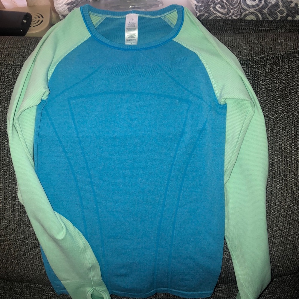 Ivivva shirt